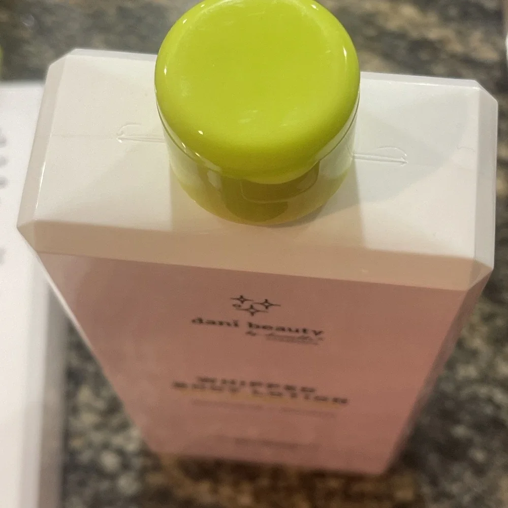 2-16 Oz Pack Dani Beauty By Daniella Collections Whipped Body Lotion‎ Watermelon